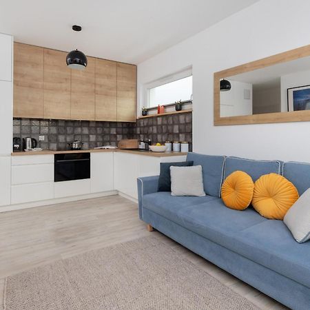 Solvo Apartment With Balcony & Parking Gdansk Przymorze By Noclegi Renters Eksteriør billede